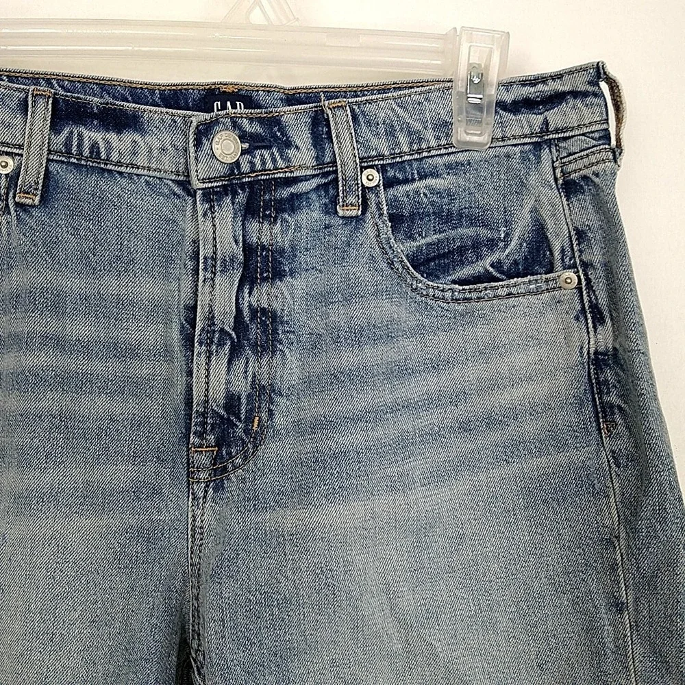 Gap Womens Denim Bermuda Shorts Size 30 Light Wash Distressed Casual Summer - Picture 2 of 7